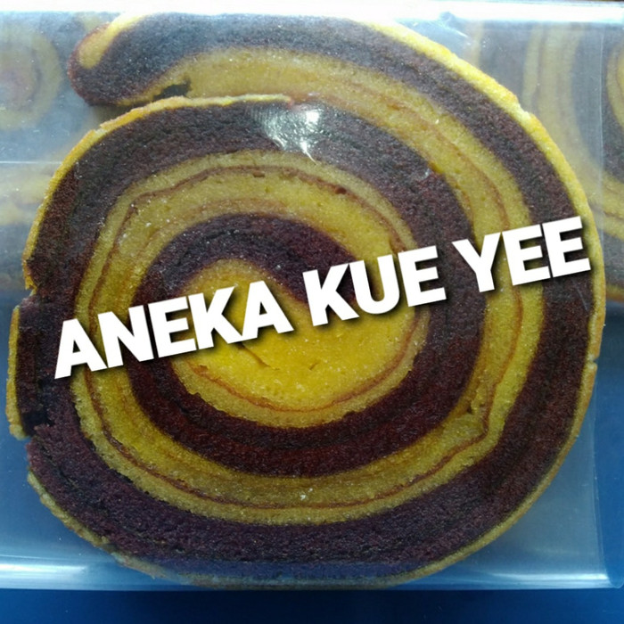 

Kue Lapis Legit Roll slice rasa coklat Wangi dan Nikmat