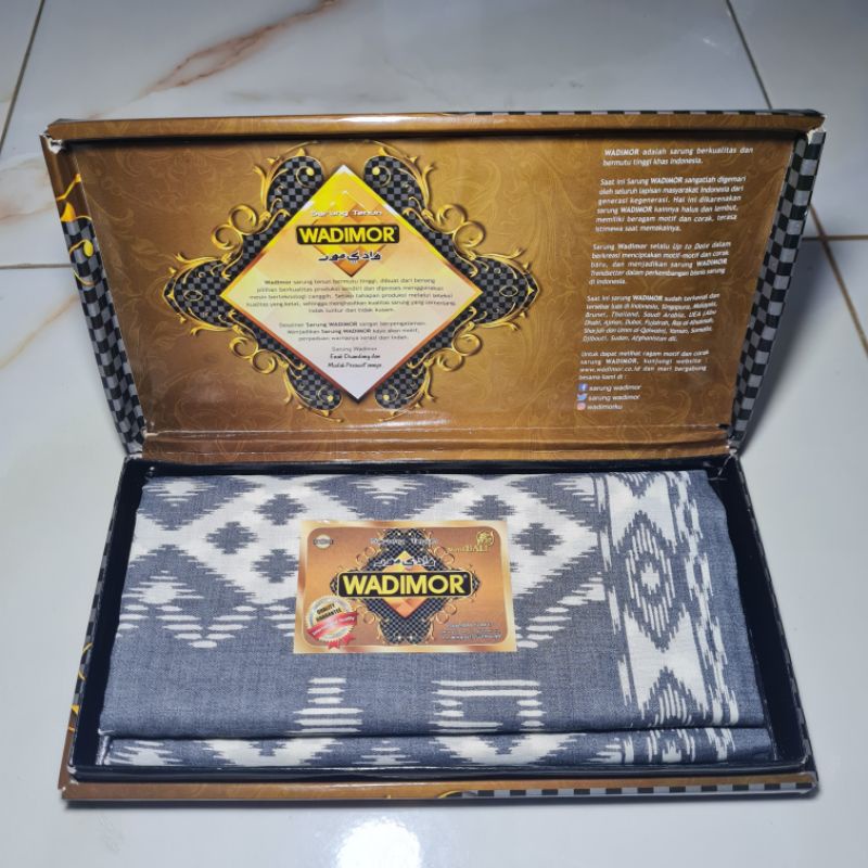 TERMURAH !!! SARUNG WADIMOR MOTIF BALI BERAGAM MOTIF/CORAK DAN WARNA