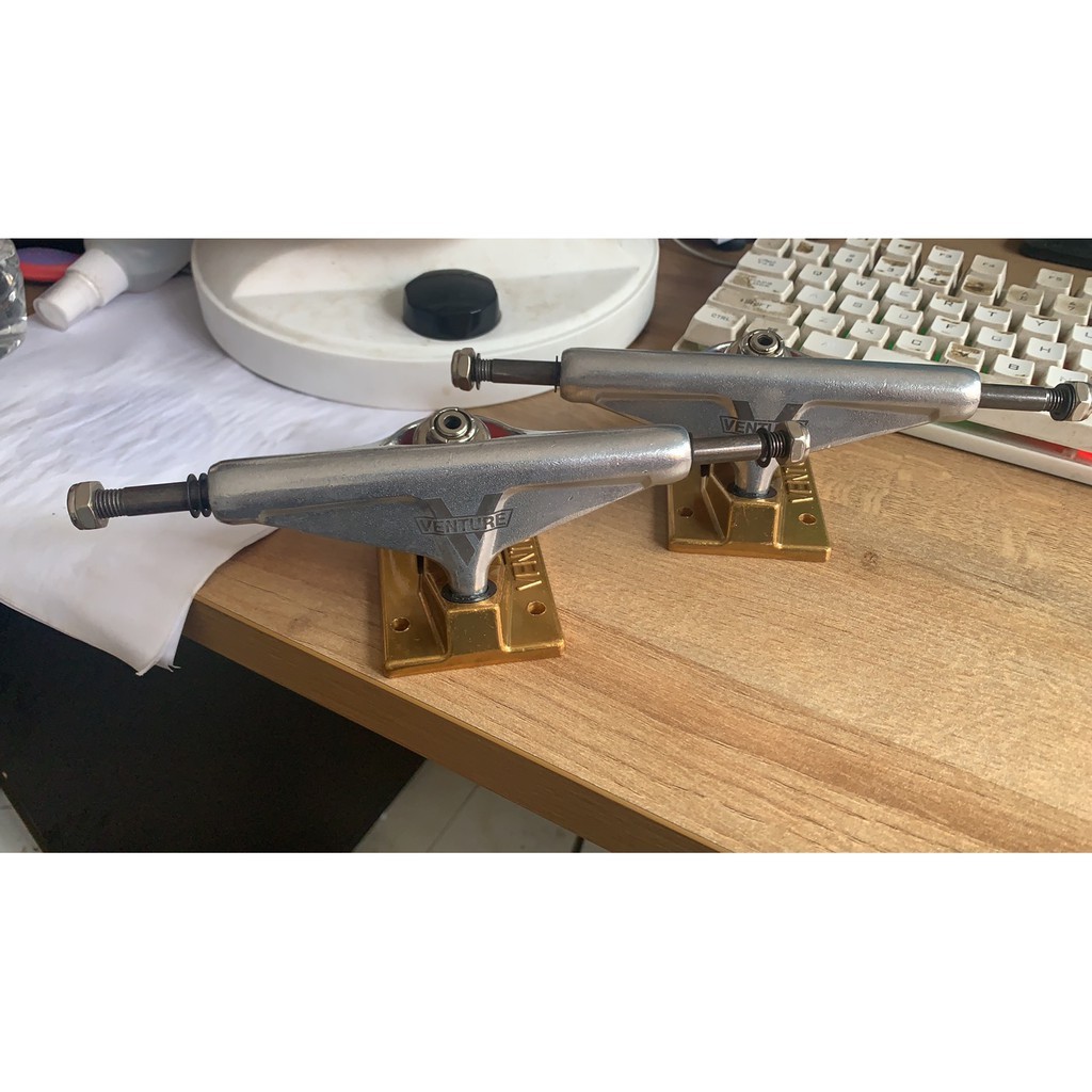 2 Pcs Truk SKATEBOARD HOWLLOW Warna Silver / GOLD Ukuran 139MM / 5.25INCH