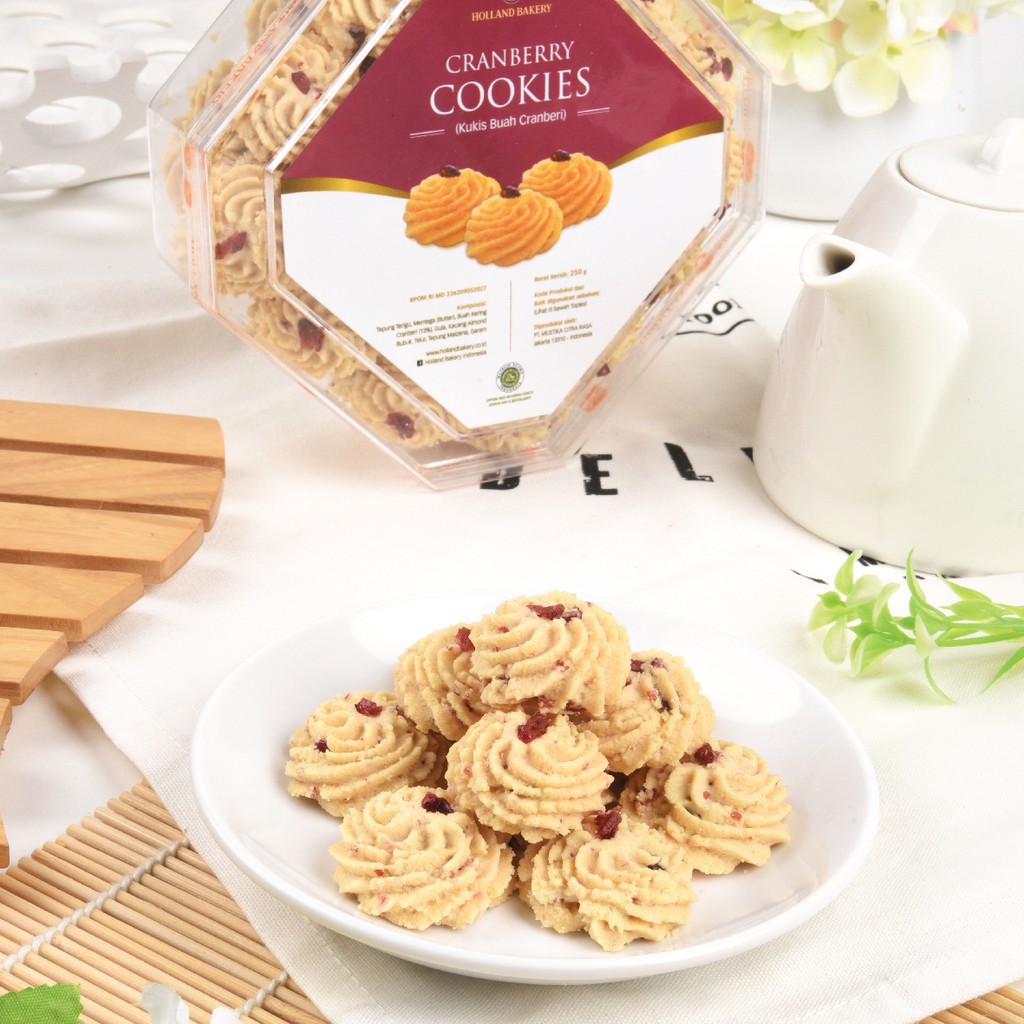 

Holland Bakery - Cranberry Cookies Toples Segi 8