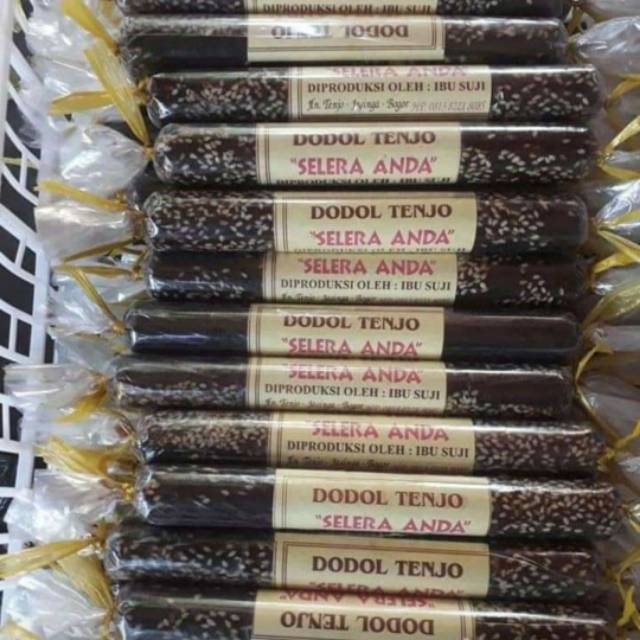 

Dodol tenjo masih fresh legit dan kenyal oleh oleh kab.bogor 100gr 7rb