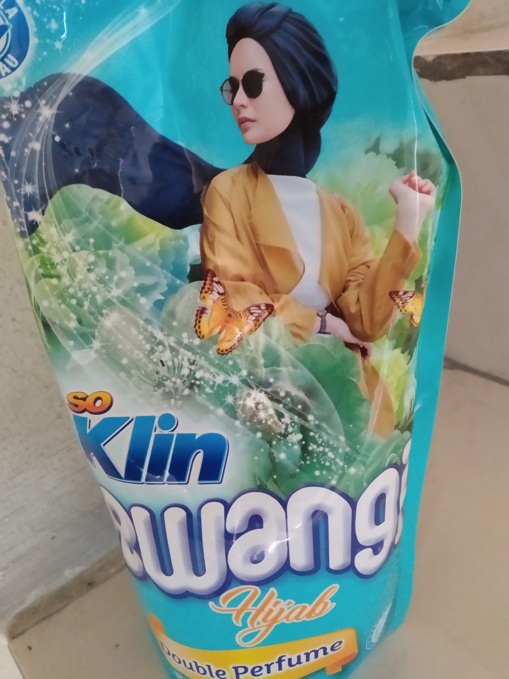 Soklin Pewangi Doble Farfume 900ml