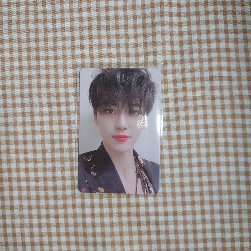 pc jaemin chilling hot sauce