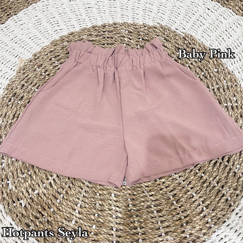 Hotpants Cringkel Wanita /Seyla Pants /Celana Santai Pendek SJJ