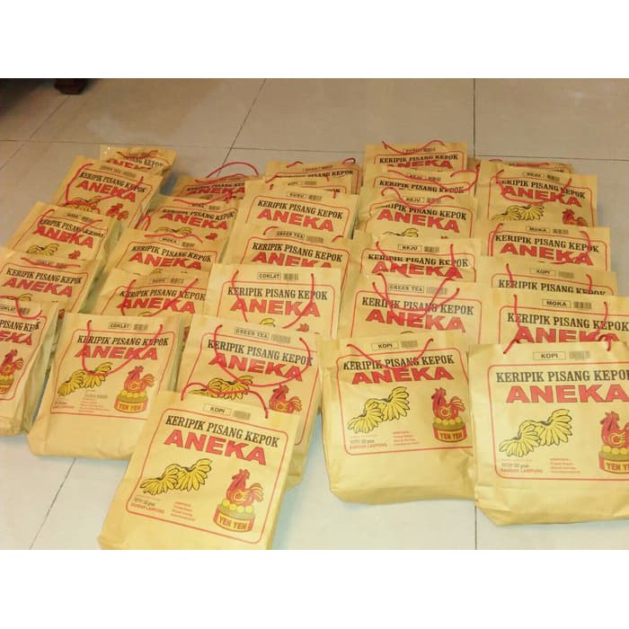 

keripik pisang kepok aneka yen yen (original dari lampung) - keripik moka