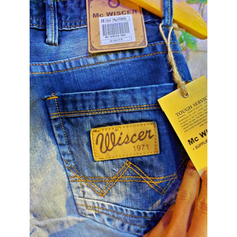 celana pendek Levi's WISCER original