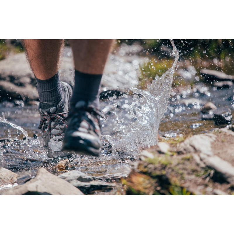 QUECHUA MH100 Sepatu Gunung Pria Hiking Trekking Waterproof