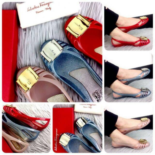 salvatore ferragamo bermuda jelly flats