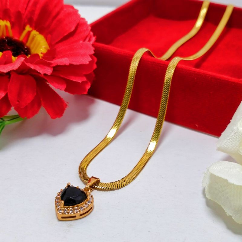 Kalung Titanium Gold Pipih Plus Liontin Love Hitam Kalung Perhiasan Wanita Lapis Emas Kalung