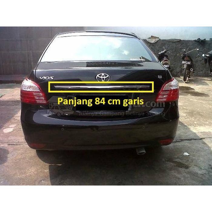Lis bagasi warna krom new vios limo. list trunklid grill handle