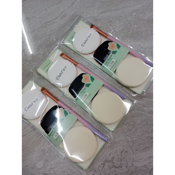 ALAT SET KOSMETIK KUAS MAKE UP SPONGE BEDAK SPONGE CUSION (spon Daixi)