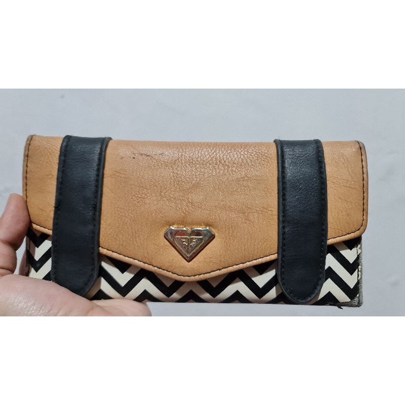 Dompet Roxy Preloved