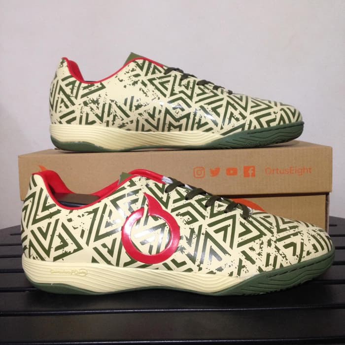 Sepatu Futsal original Ortus Eight Jogosala Shock Wave Sand Grey