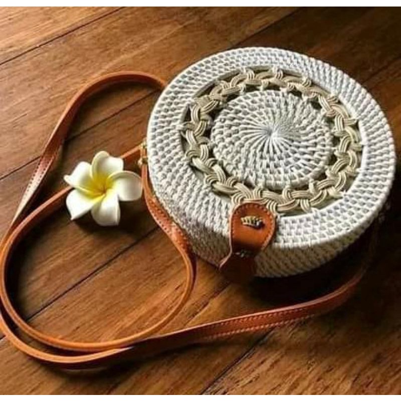 Tas Anyaman Rotan Cantik Khas Lombok