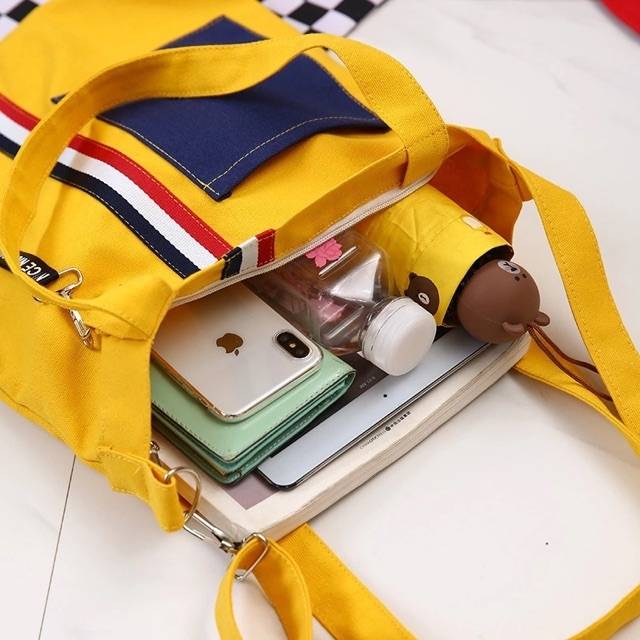 TOTE BAG KPOP/ TAS PRIA WANITA/ TAS SLEMPANG  RESLETING/ TAS SEKOLAH TAS FASHION TERLARIS/ TAS SOUVENIR TAS TRAVELING TAS JINJING TAS BAHU WANITA TOTE KOREA TOTE NICE TOP HANDLE BAGS PAPER BAGS GODIE BAGS TAS SOUVENIR TAS TRAVELING HANDBAGS TOTE MASA KINI