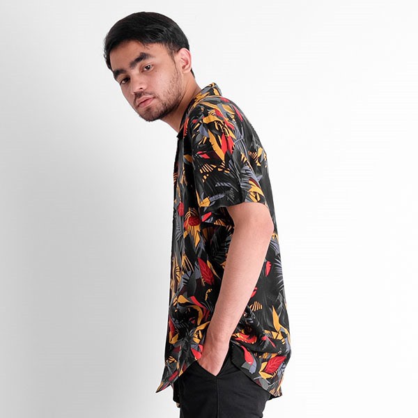 Kemeja Pria Motif Daun Bunga Lengan Pendek Kasual Original Distro