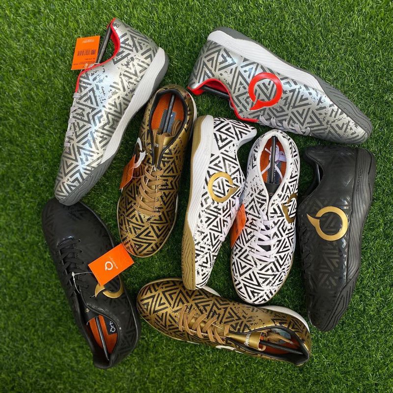 SEPATU IN ORTUSEIGHT jogosala SHOCKWAVE