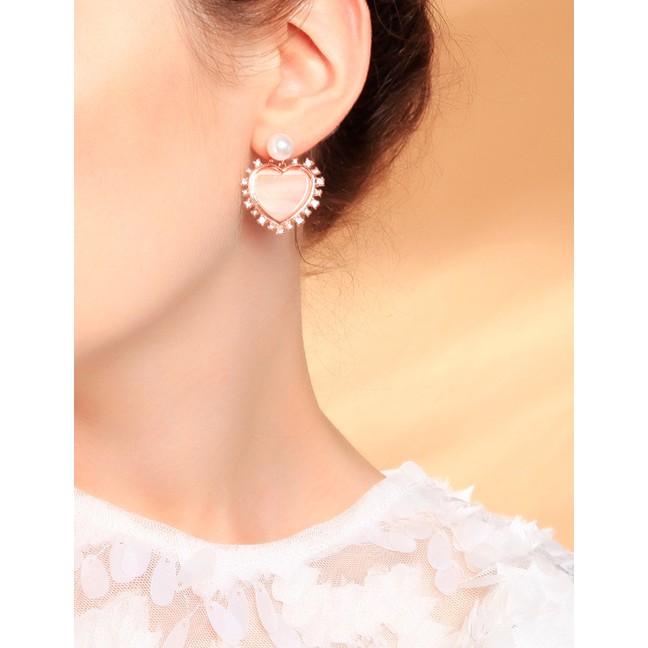 LRC Anting Tusuk Fashion Short Pink Heart-shaped Pearl Earrings F94082