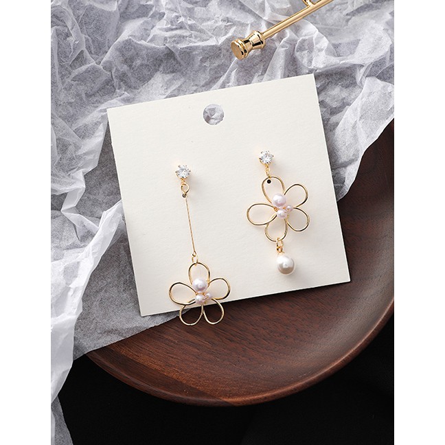 LRC Anting Tusuk Fashion Pole Pearl Zircon Asymmetric D-shaped Pearl Openwork Flower Earrings F48273