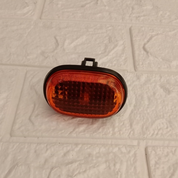 Lampu Fender Orange Daihatsu Ceria Import