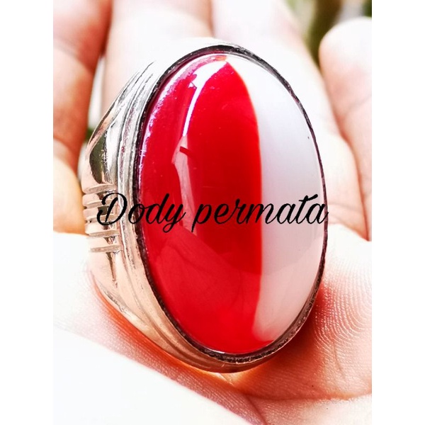 Batu akik merah putih