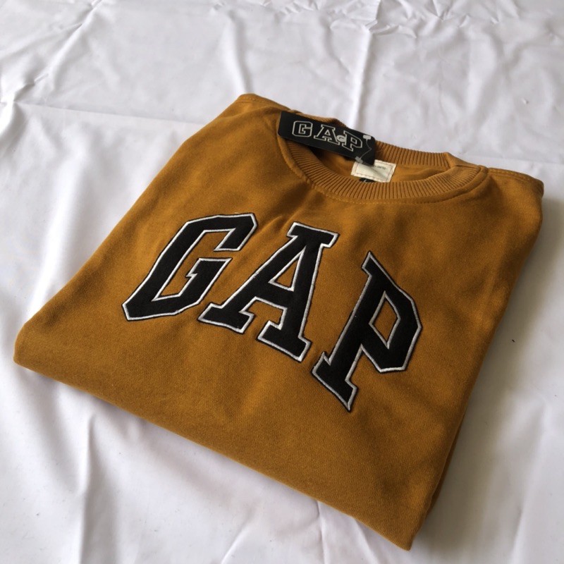 CREWNECK GAP CREAM