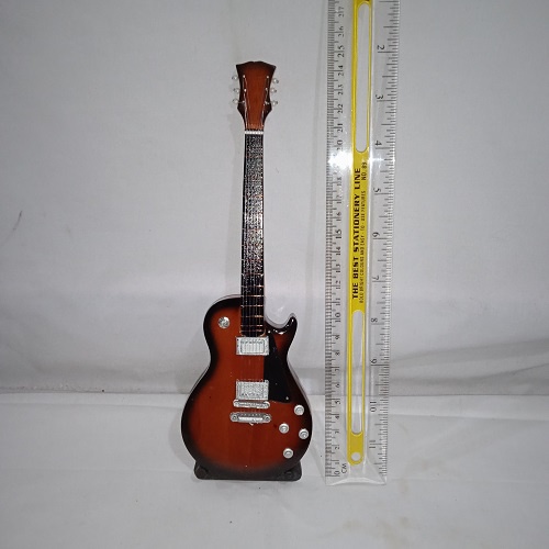 Miniatur Gitar Elektrik Model Lespaul/Ibanez Bahan Kayu Free Dudukan/Stand Holder Tinggi Gitar 25 cm Warna Bisa Pilih