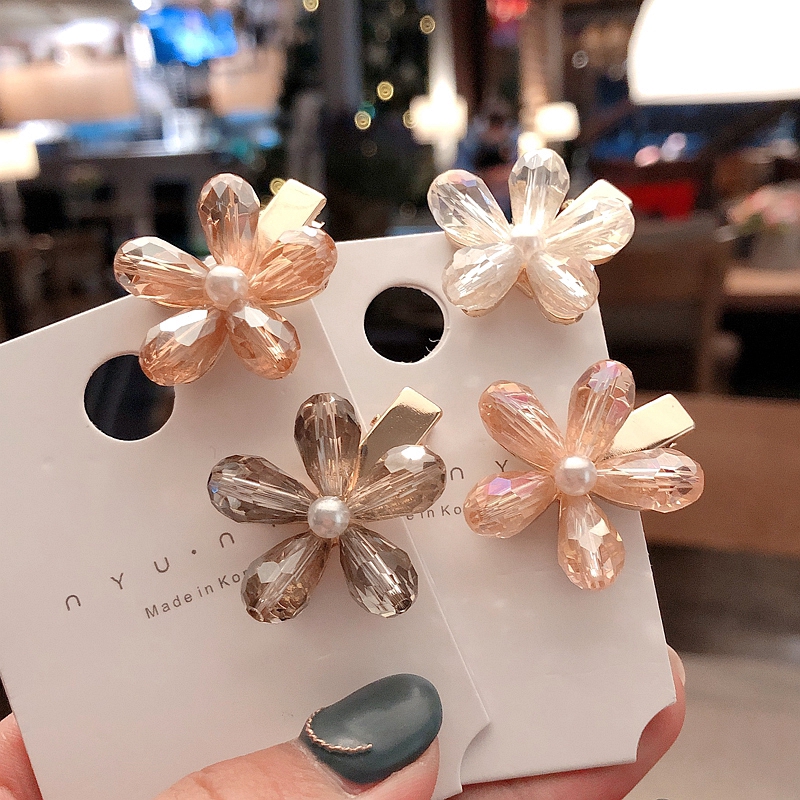 Korean Summer Crystal Flower Short Hair Clip Wild Color Personality Word Clip