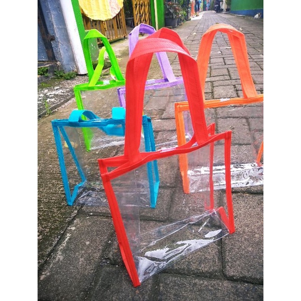

Tas Souvenir serbaguna Ready Stok ukuran 20x10x20
