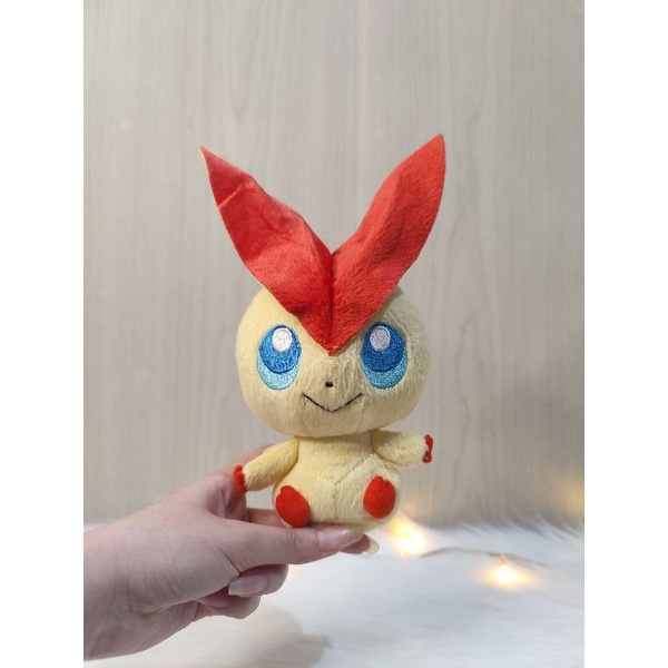 Boneka Pokemon Victini - Banpresto