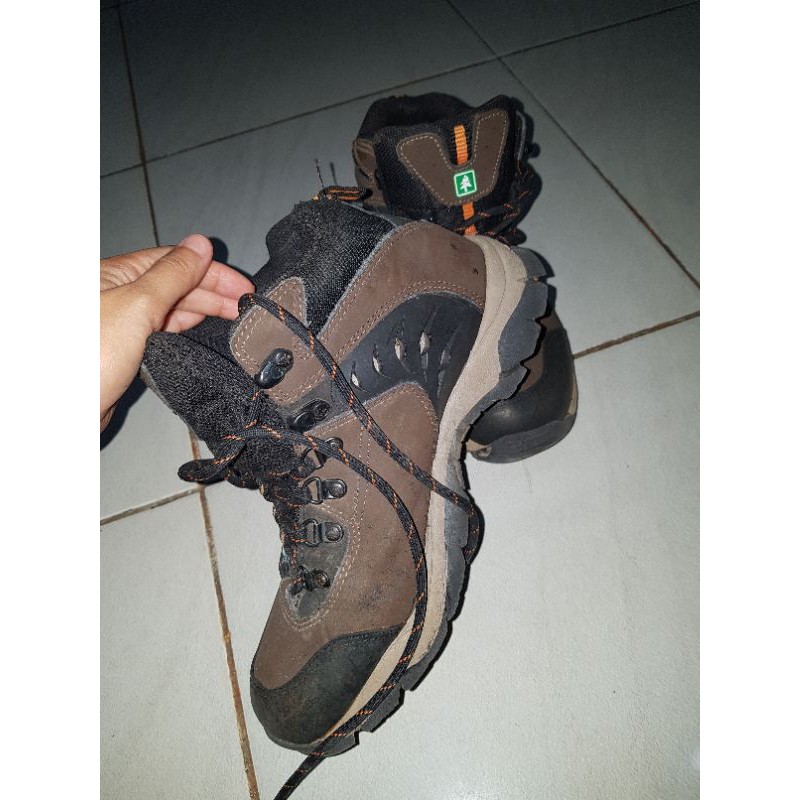 sepatu gunung ori consina