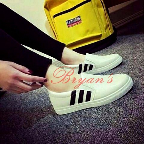 POXING / SLIP ON  ADIDAS KULIT FH62 PUTIH