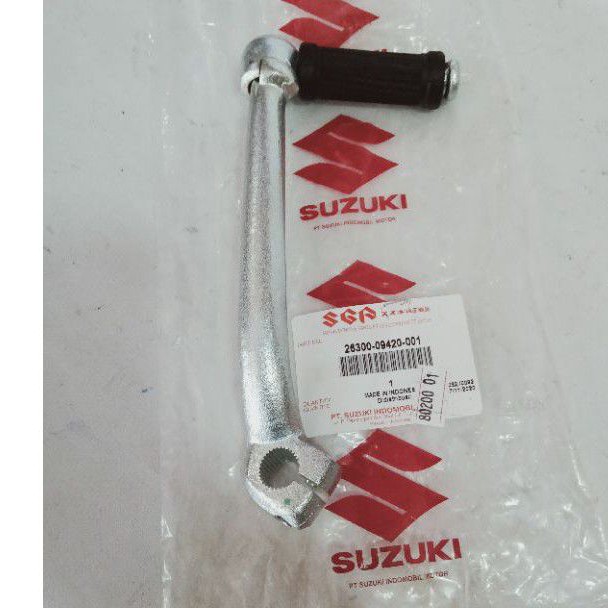 pedal slah kick starter suzuki susuki FR RC 100 PUTIH kode part: 23600 0942L001 ORI ASLI SGP