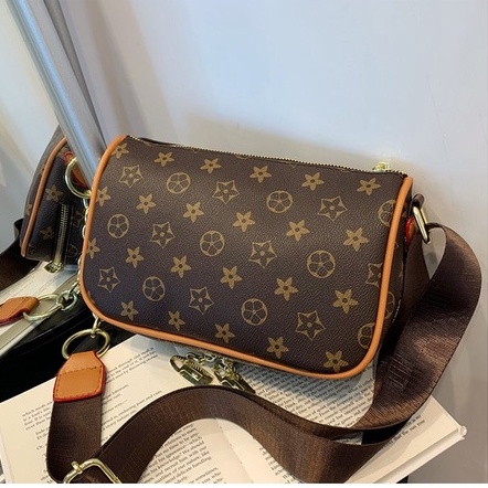 ( 2PC 1KG ) GTBI998878787 New Arrival  !!!  Tas Selempang Wanita Import  Premium Terbaru