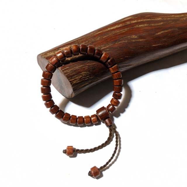 Gelang akar nagasari petir dim 8mm tabung