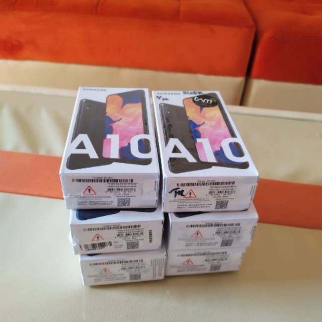 Samsung Galaxy A10 2/32 GB Garansi Resmi