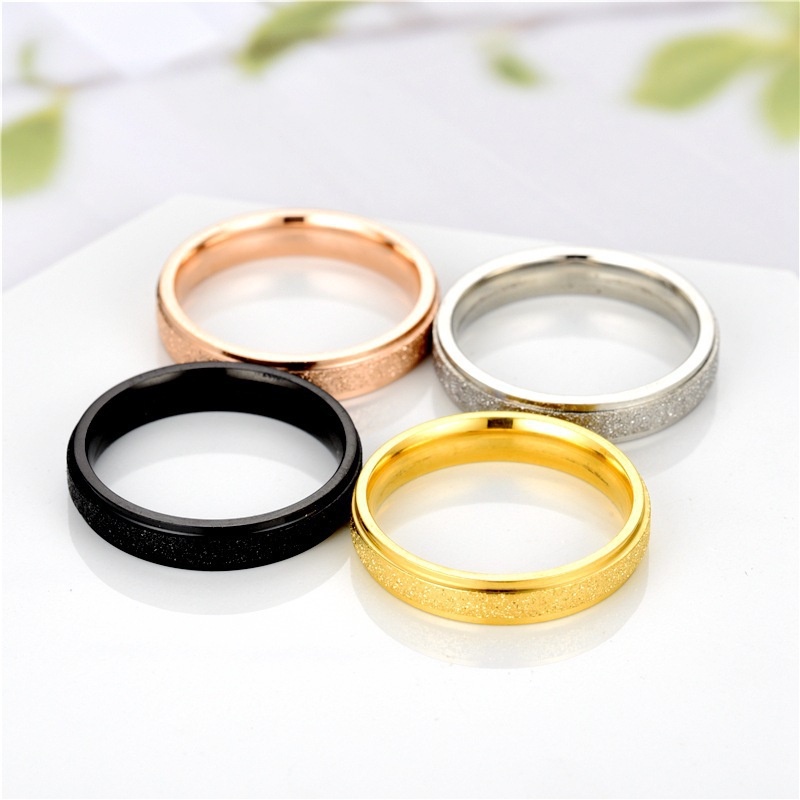 Cincin Tipis Warna Emas / Hitam Untuk Wanita