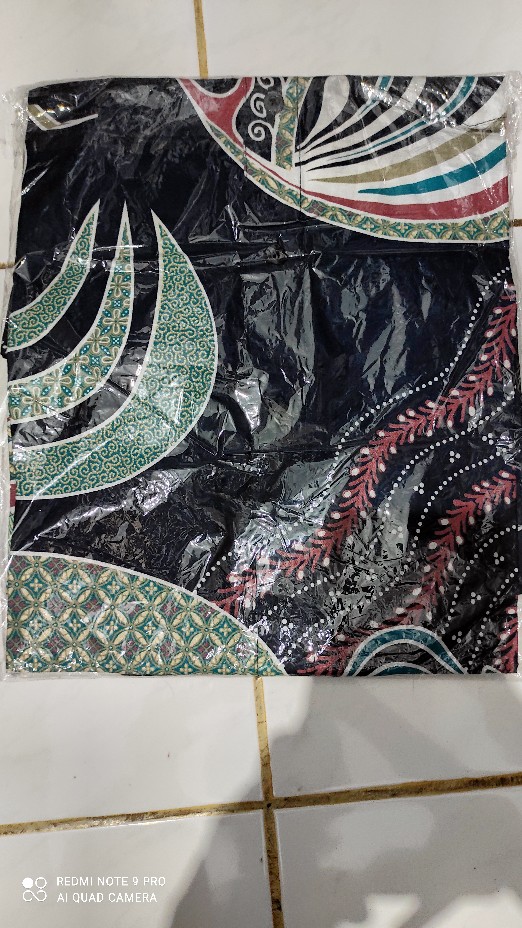 [gridline - Ls028 Black Orange & Navy Green] Kemeja Batik Pria Katun Lengan Panjang Slimfit