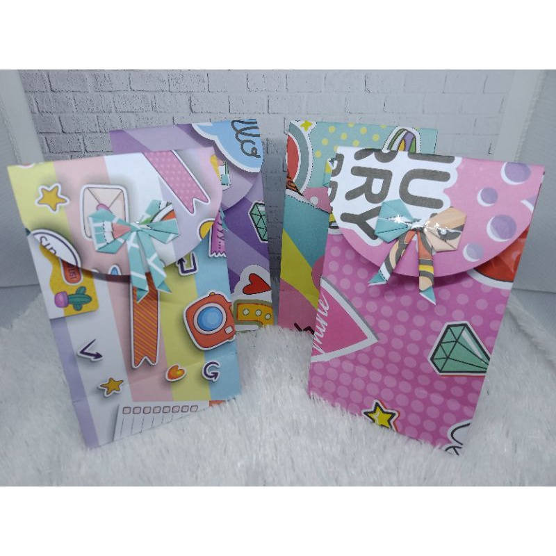 

Paper Bag Small/Bungkus Kado Ukuran Kecil