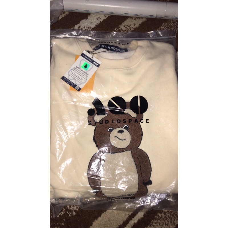 SUHO AQO BEAR SWEATSHIRT STUDIOSPACE