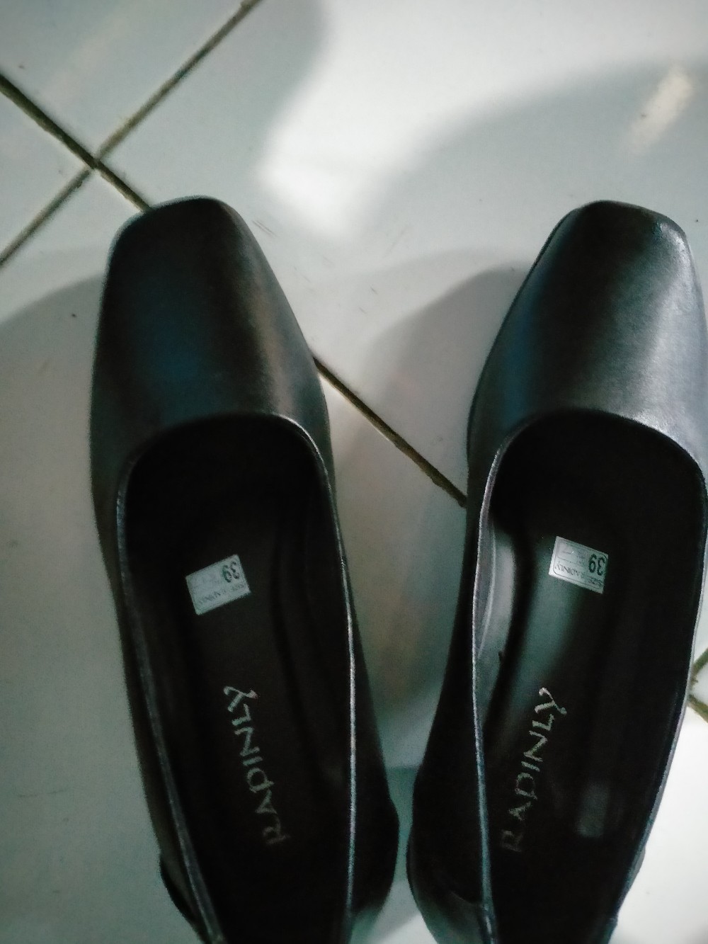 Sepatu Kerja Wanita Kulit