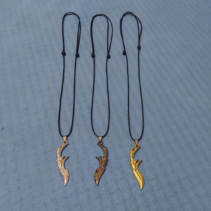 Kalung Tali Liontin Golok Setan METAL GAUL IMPORT Fashion Pria Wanita Gold Silver Black