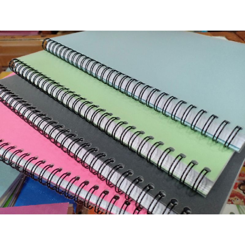 

Buku binder/ notebook polos ukuran B5