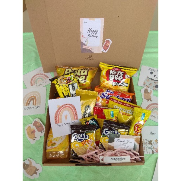 Duha Zafira Hampers snack box/ hampers ulangtahun/ hampers valentine/ hampers birthday/ hampers Anniversary/ hampers wisuda/ snack enak/ jajanan murah/ buket snack/ hampers ultah