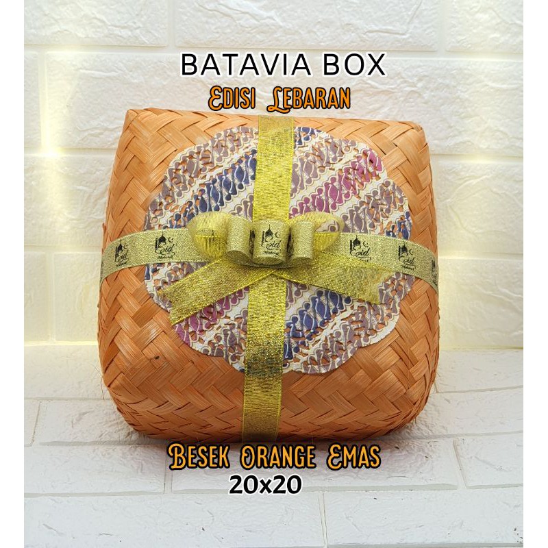 

Besek Bambu Orange Emas set pita