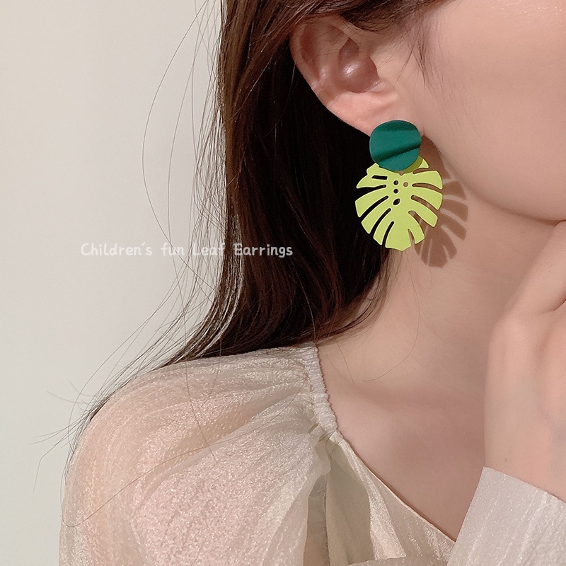 Anting stud Desain Hutan Hijau Untuk Wanita