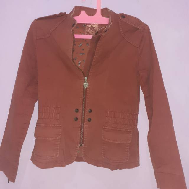 Preloved jaket triset