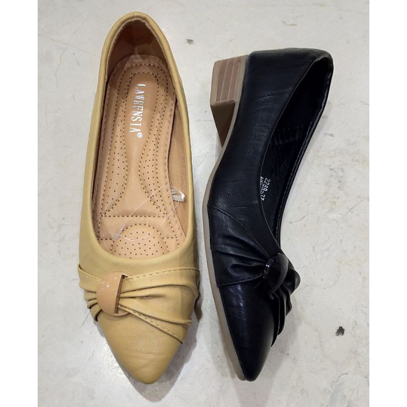 sepatu wanita lawrensia