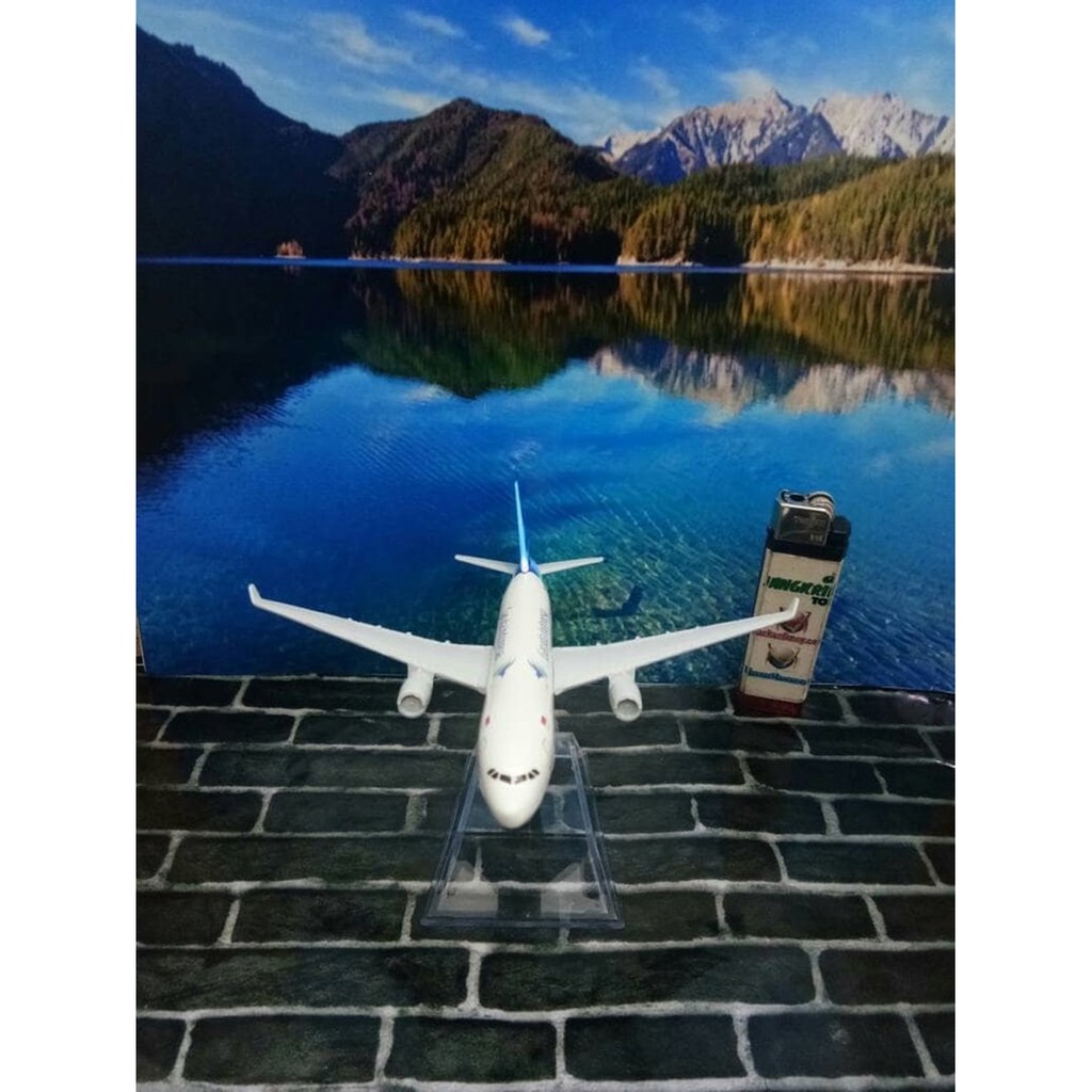 Miniatur Diecast Pesawat Terbang Garuda Indonesia Bahan Besi