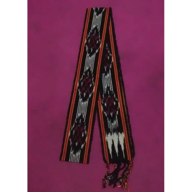 Iket kepala tenun etnic